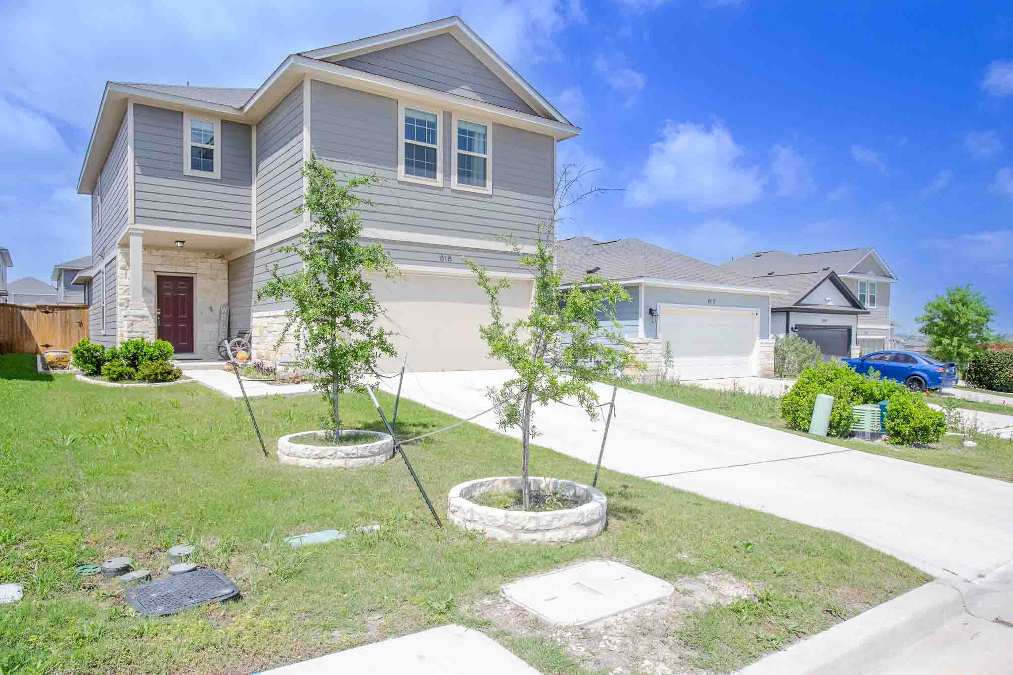 616 Barbary Coast Lane Jarrell, TX 76537 - Photo 2 of 37