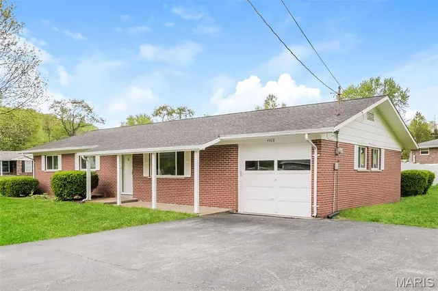 $1,695 | 4428 Green Valley Drive, Arnold, MO 63010
