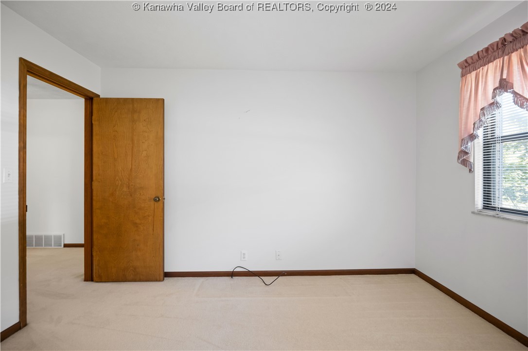 1322 Scott Depot Road Scott Depot, WV 25560 - Photo 27 of 40 Gallery Image 27