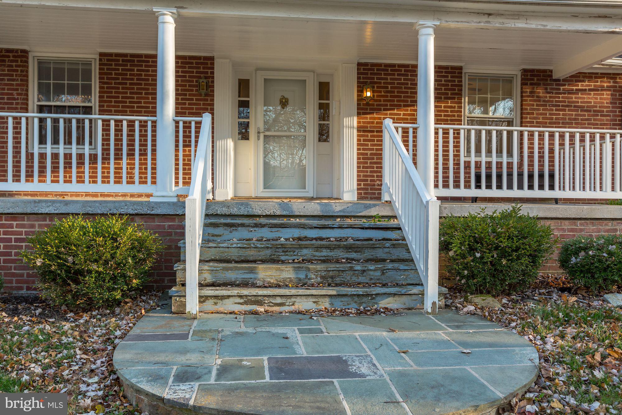 9267 Patrick Street Upperville, VA 20184 - Photo 2 of 43 Welcome Home