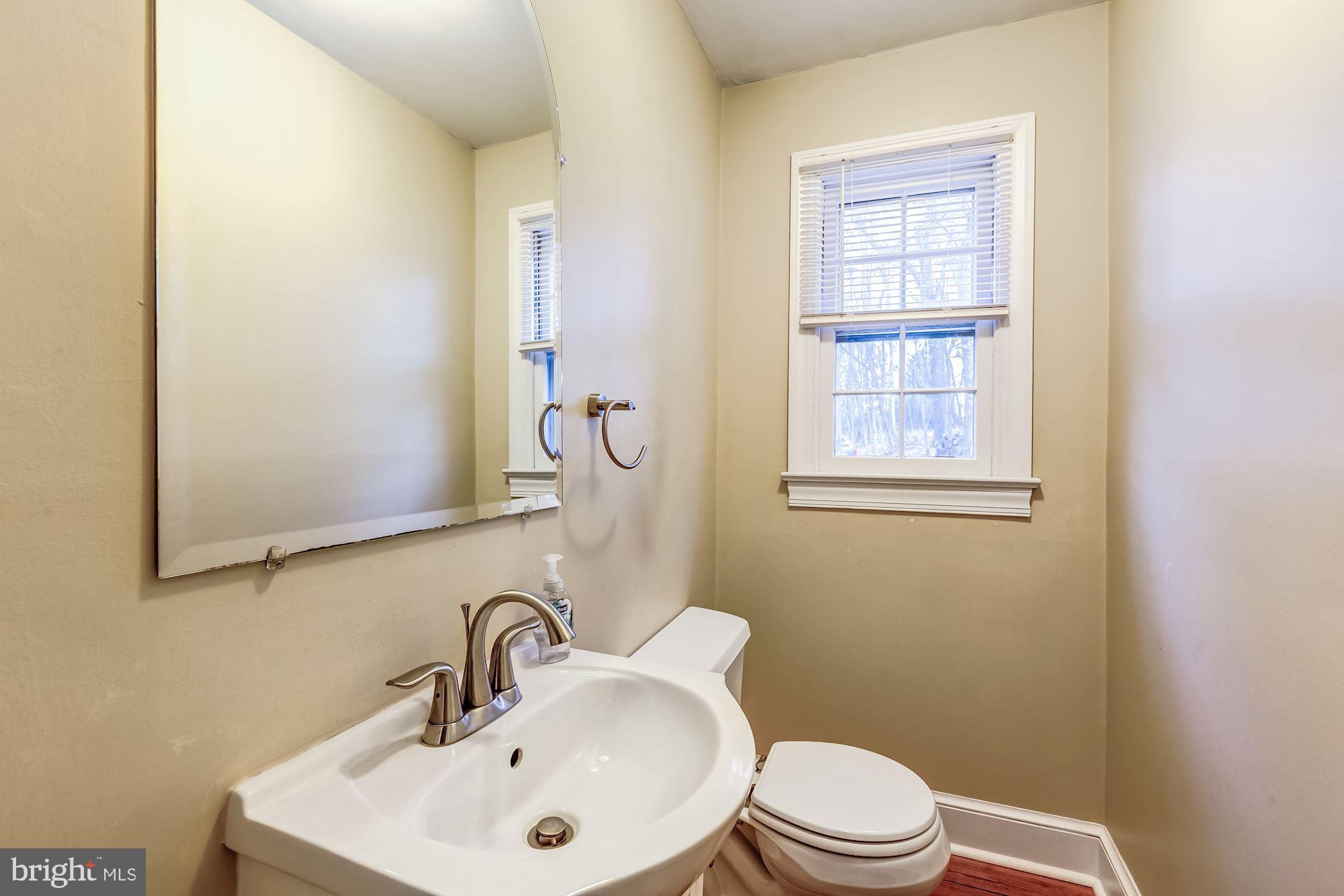 9267 Patrick Street Upperville, VA 20184 - Photo 31 of 43 Half bath off of kitchen
