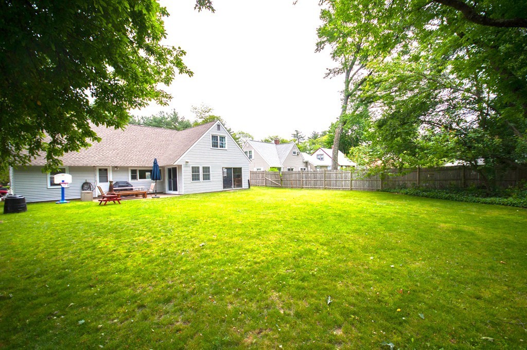 9 Curtis Road Natick, MA 01760 - Photo 19 of 20 Gallery Image 19