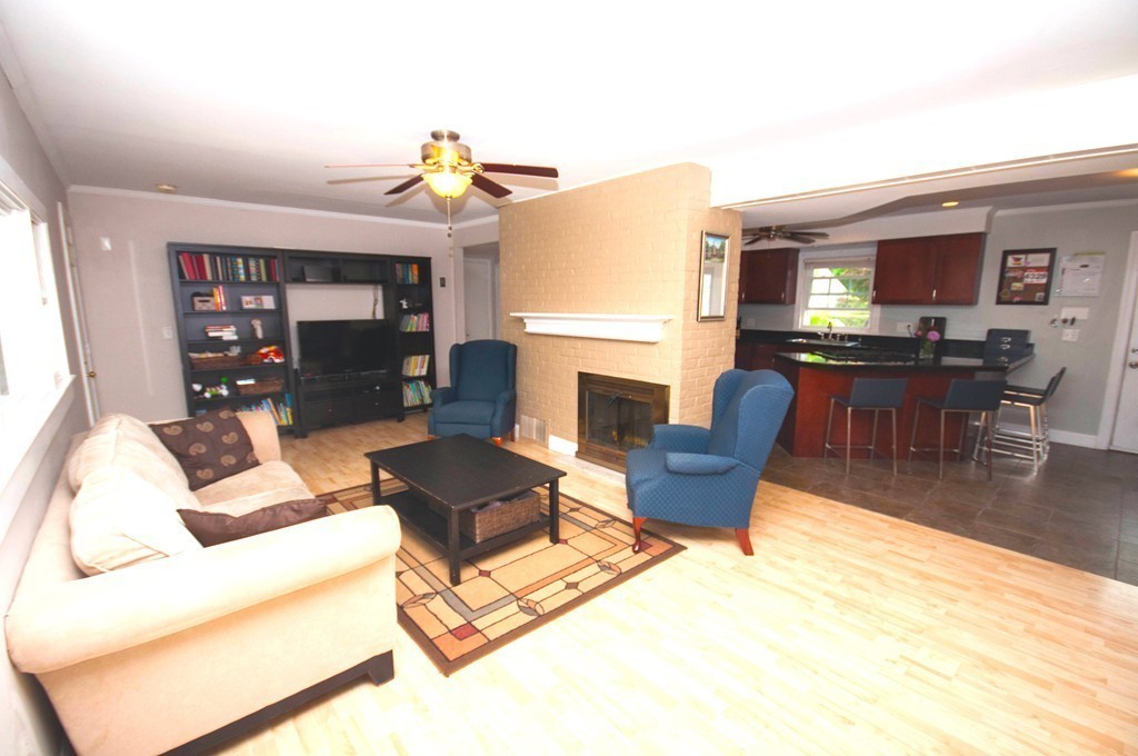 9 Curtis Road Natick, MA 01760 - Photo 6 of 20 Gallery Image 6