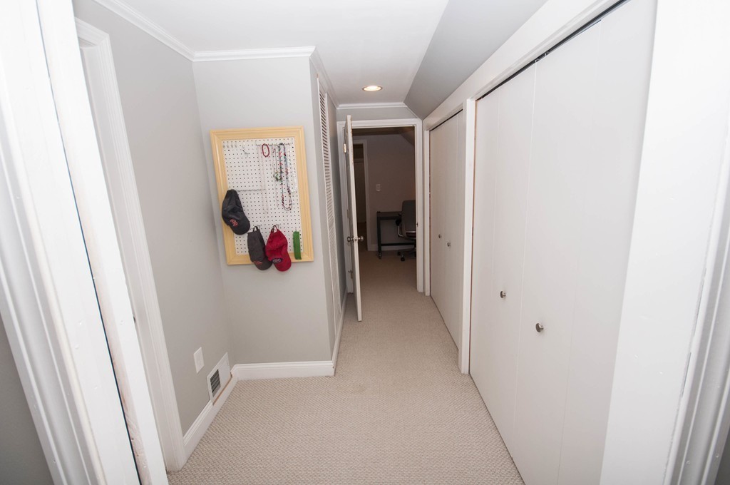 9 Curtis Road Natick, MA 01760 - Photo 9 of 20 Gallery Image 9