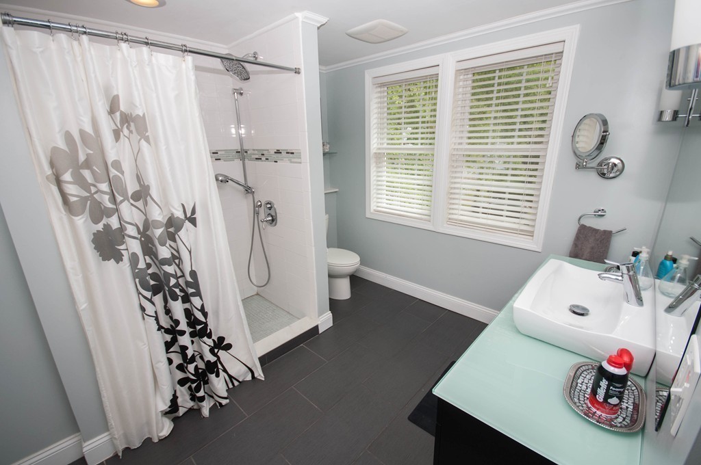 9 Curtis Road Natick, MA 01760 - Photo 10 of 20 Gallery Image 10