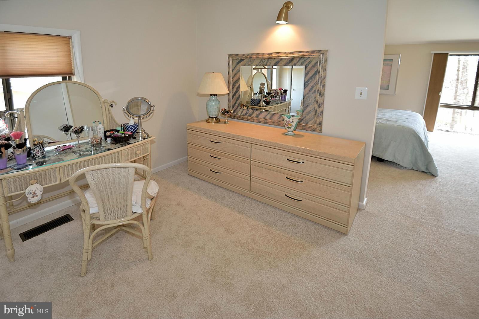 1427 Aldenham Lane Reston, VA 20190 - Photo 18 of 28 Bedroom (Master)