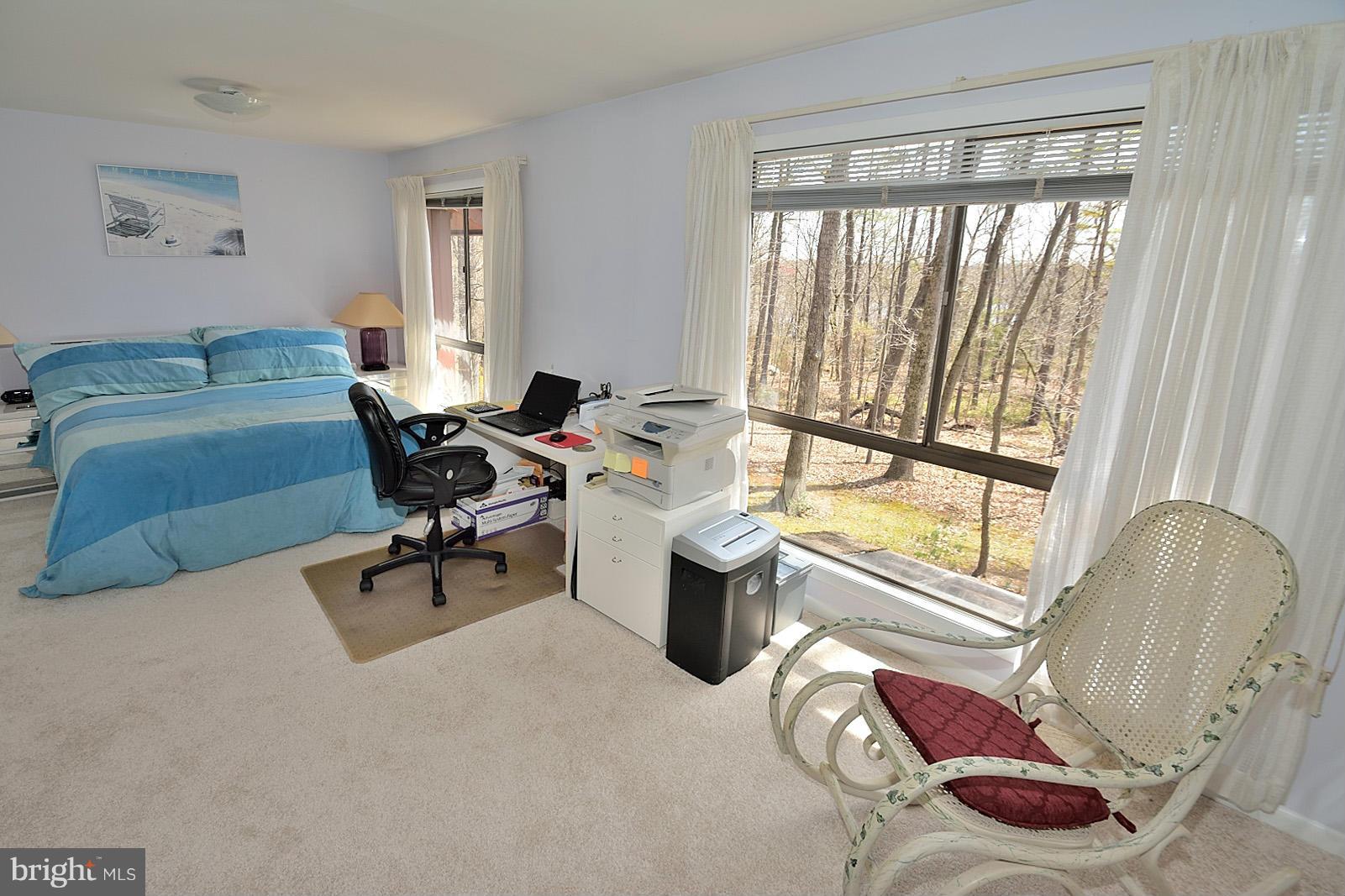 1427 Aldenham Lane Reston, VA 20190 - Photo 21 of 28 Bedroom