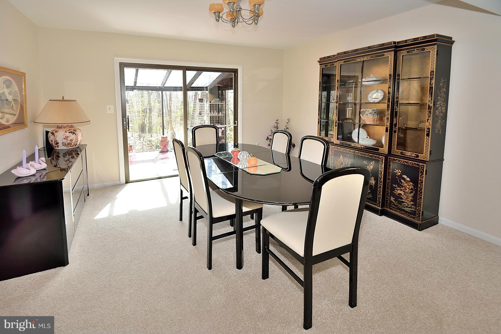 1427 Aldenham Lane Reston, VA 20190 - Photo 7 of 28 Dining Room
