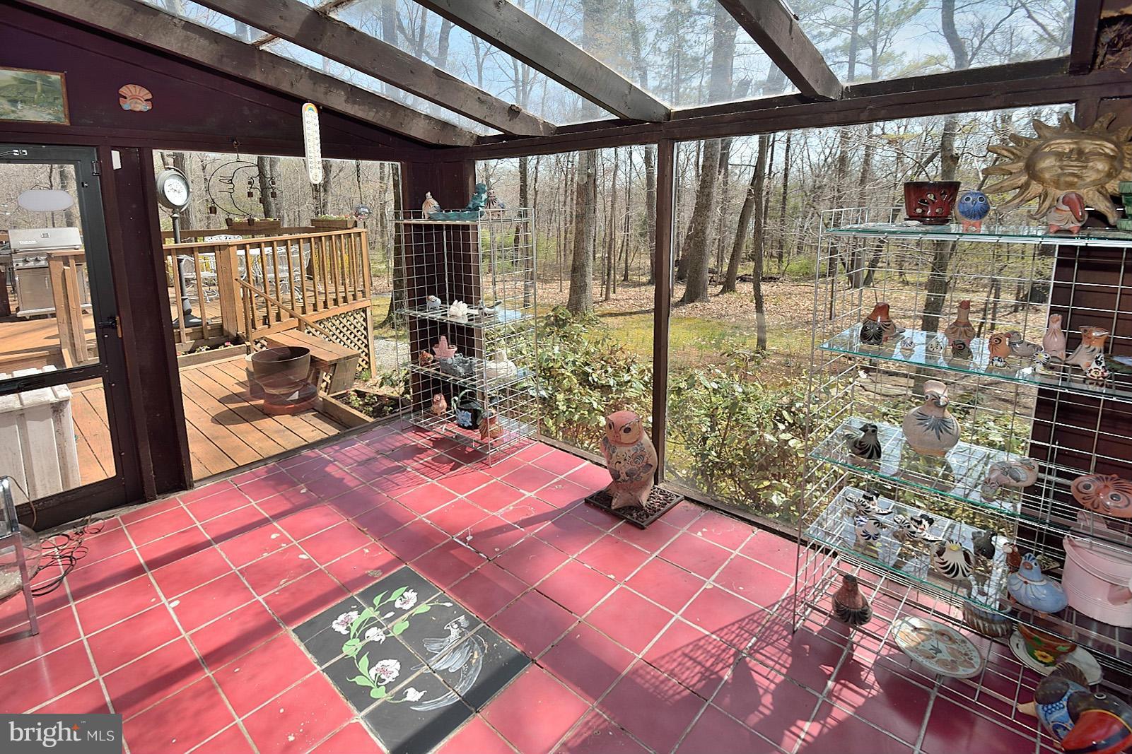 1427 Aldenham Lane Reston, VA 20190 - Photo 8 of 28 Exterior (Rear)
