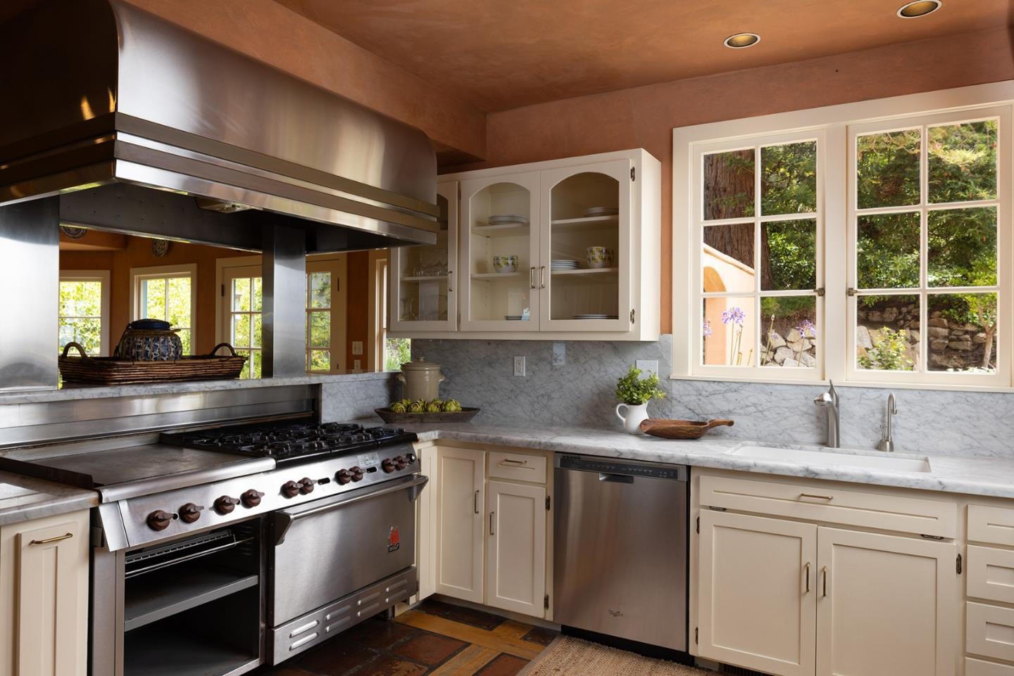228 Lower Walden Road Carmel, CA 93923 - Photo 15 of 48 Gallery Image 15