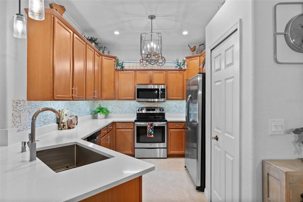 20219 Tesoro Drive Venice, FL 34293 - Photo 19 of 98