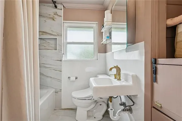 $2,200 | 3705 Academy Drive, Metairie, LA 70003