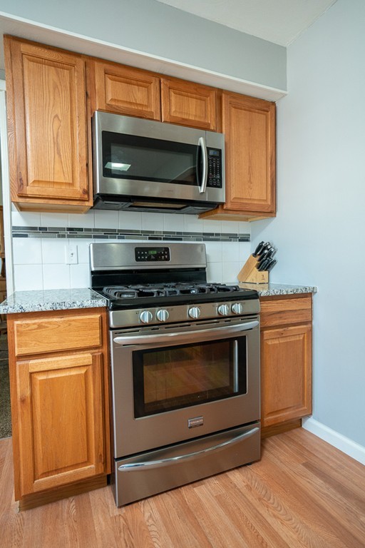 195-197 Orange Street Springfield, MA 01108 - Photo 5 of 34