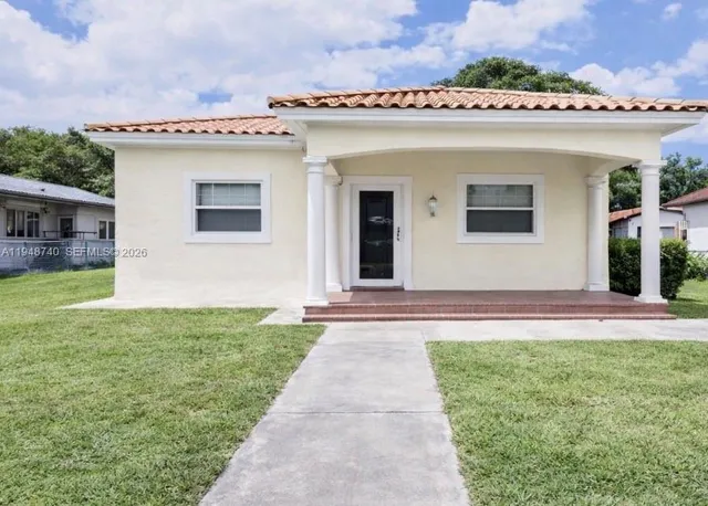 $2,950 | 2757 Northwest 29th Street, Unit 2, Miami, FL 33142