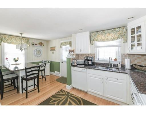 104 Beal Road Waltham, MA 02453 - Photo 6 of 20