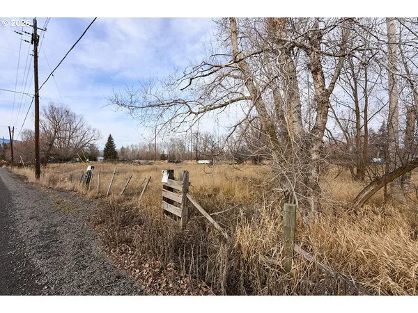 a view of open space with green space
