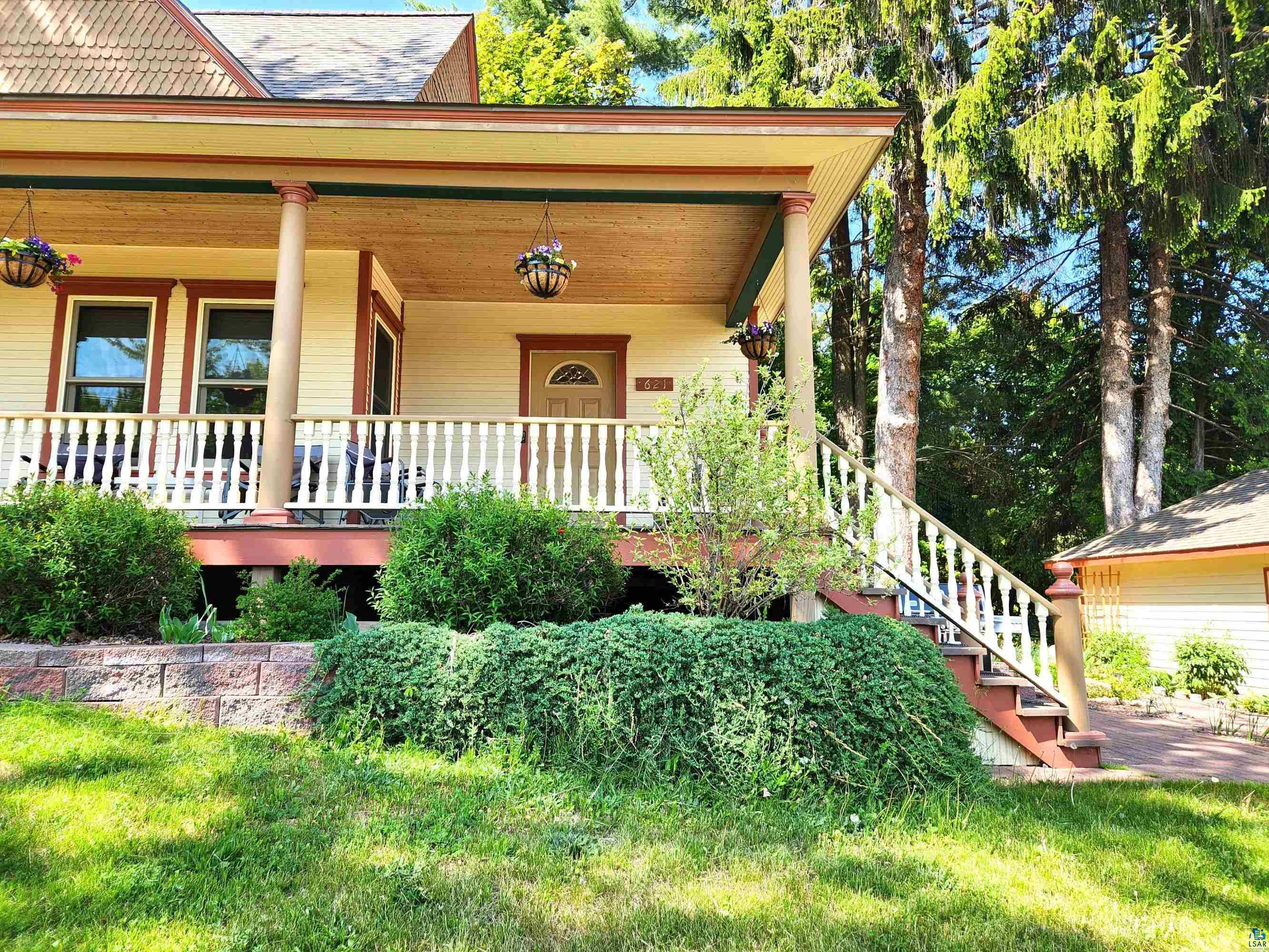 621 Rittenhouse Avenue Bayfield, WI 54814 - Photo 1 of 49 Front of home