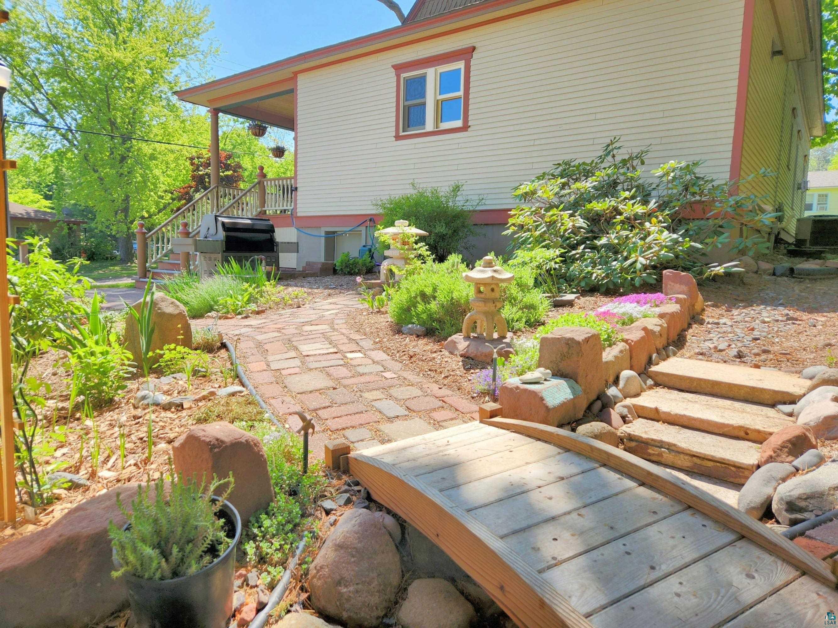 621 Rittenhouse Avenue Bayfield, WI 54814 - Photo 40 of 49 Backyard