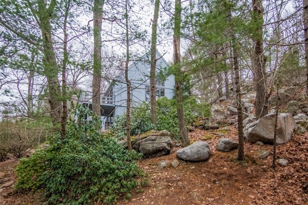 6 Magnolia Avenue Manchester, MA 01944 - Photo 13 of 16