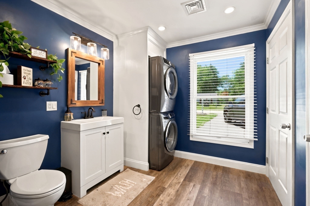 36 Monroe Road Hanover, MA 02339 - Photo 23 of 35