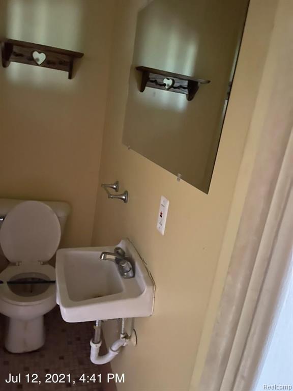 3189 O'Leary Road Flint, MI 48504 - Photo 16 of 18