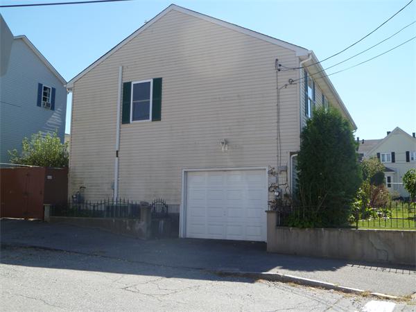 396 Bay Fall River Fall River, MA 02724 - Photo 4 of 20 Gallery Image 4
