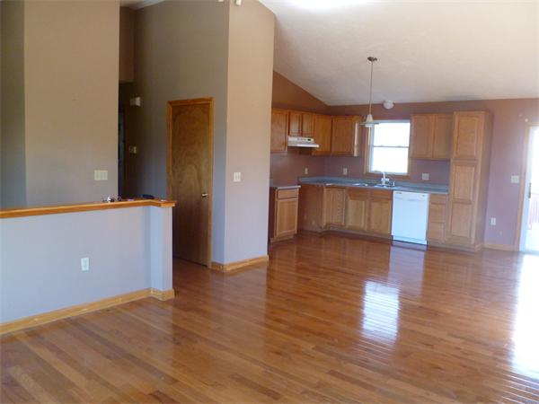 396 Bay Fall River Fall River, MA 02724 - Photo 5 of 20 Gallery Image 5