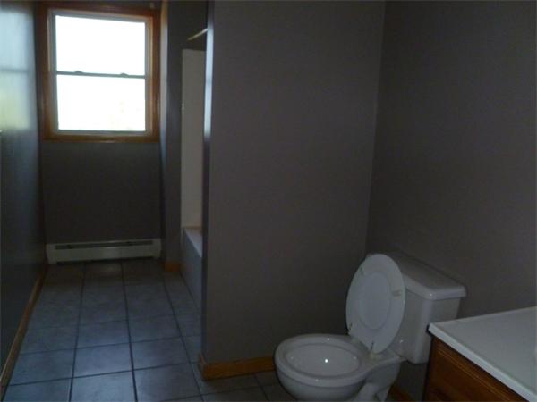 396 Bay Fall River Fall River, MA 02724 - Photo 8 of 20 Gallery Image 8