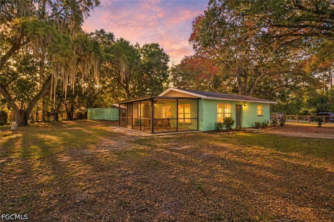 2431 Lippincott Road Alva, FL 33920 - Photo 31 of 43 Gallery Image 31