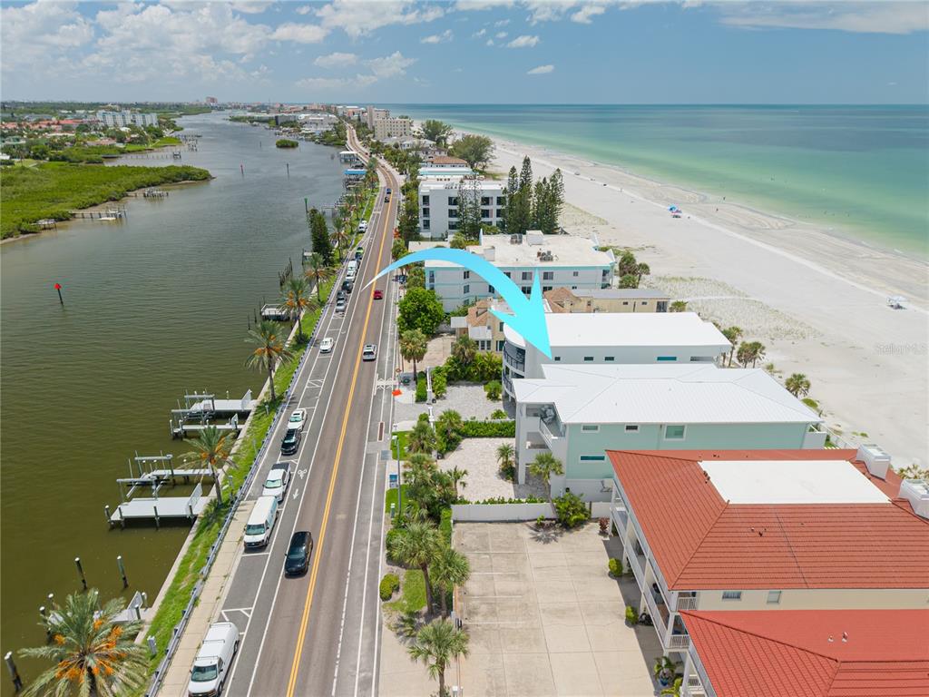 34 Gulf Boulevard Indian Rocks Beach, FL 33785 - Photo 11 of 92 Gallery Image 11