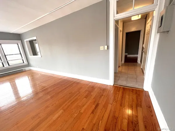 $2,195 | 2 Raymond Avenue, Unit 3C, Poughkeepsie, NY 12603