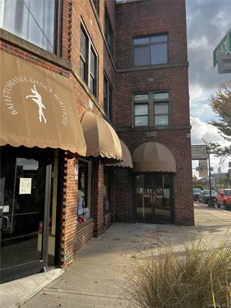 $2,195 | 2 Raymond Avenue, Unit 3C, Poughkeepsie, NY 12603