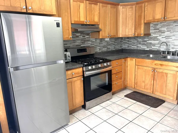$2,195 | 2 Raymond Avenue, Unit 3C, Poughkeepsie, NY 12603