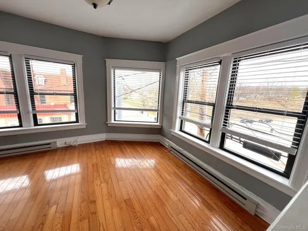 $2,195 | 2 Raymond Avenue, Unit 3C, Poughkeepsie, NY 12603