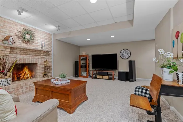 $619,900 | 786 Providence Lane, Crystal Lake, IL 60012