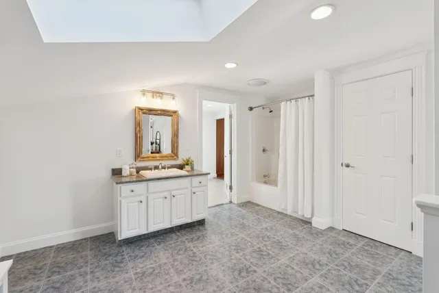 $1,395,000 | 242 Veranda Street, Portland, ME 04103