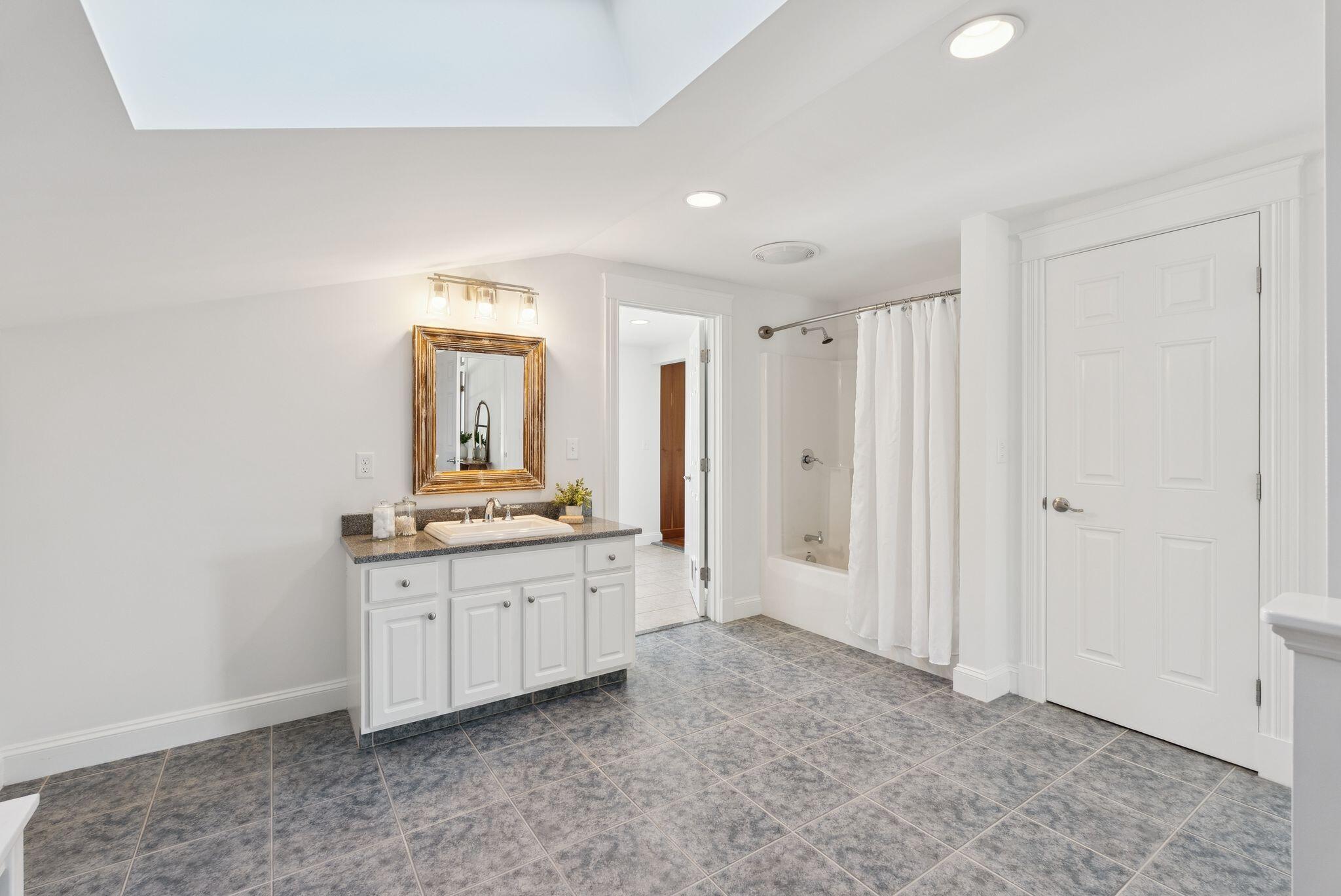 242 Veranda Street Portland, ME 04103 - Photo 53 of 78 242 Veranda Street