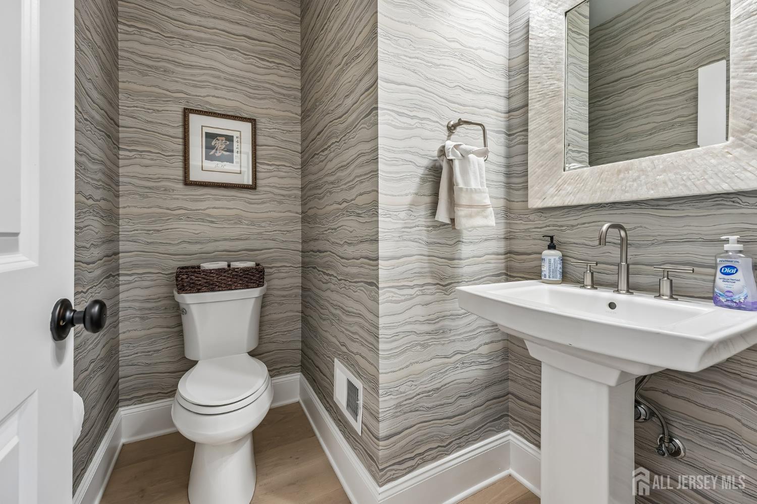 14 Chelsea Road Warren, NJ 07059 - Photo 19 of 45