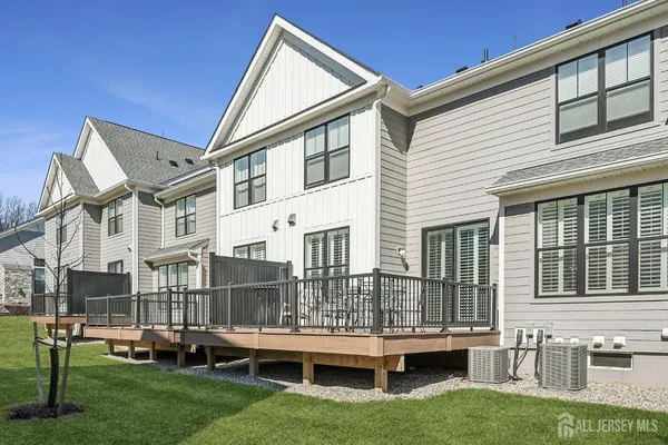 $1,399,000 | 14 Chelsea Road, Warren, NJ 07059