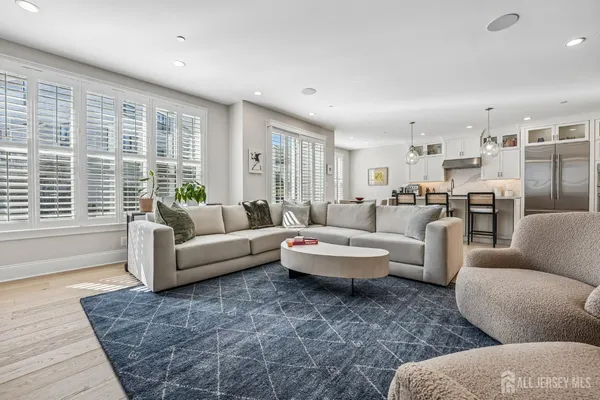 $1,399,000 | 14 Chelsea Road, Warren, NJ 07059