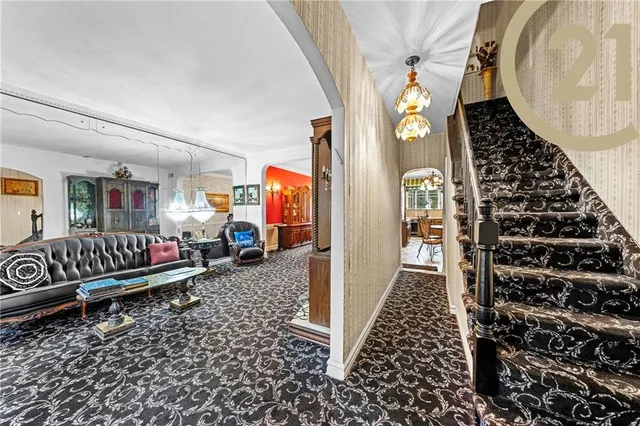 en suite bathroom with a sink and a mirror