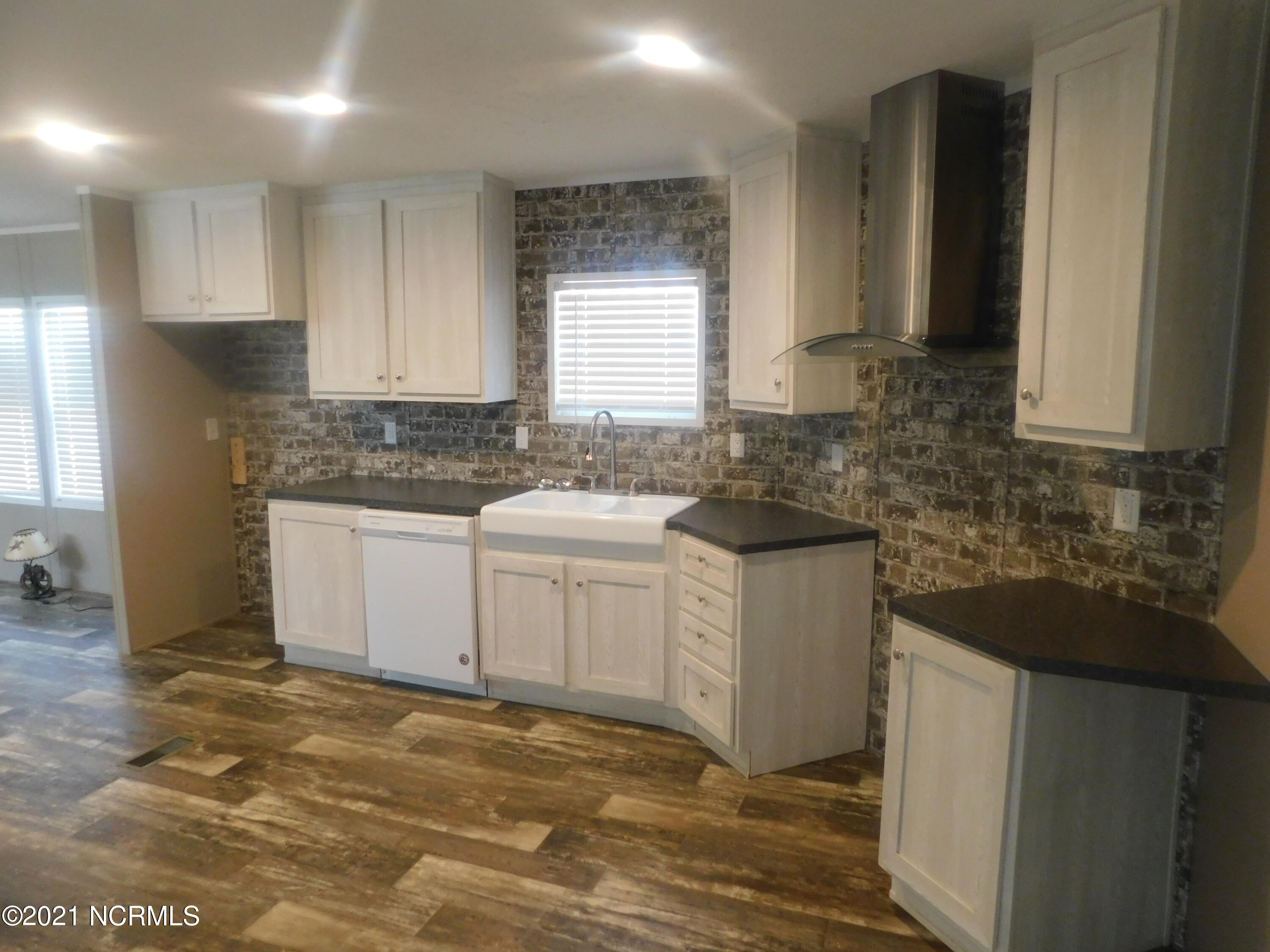 28561 North Turnpike Road Wagram, NC 28396 - Photo 21 of 33 DSCN4984