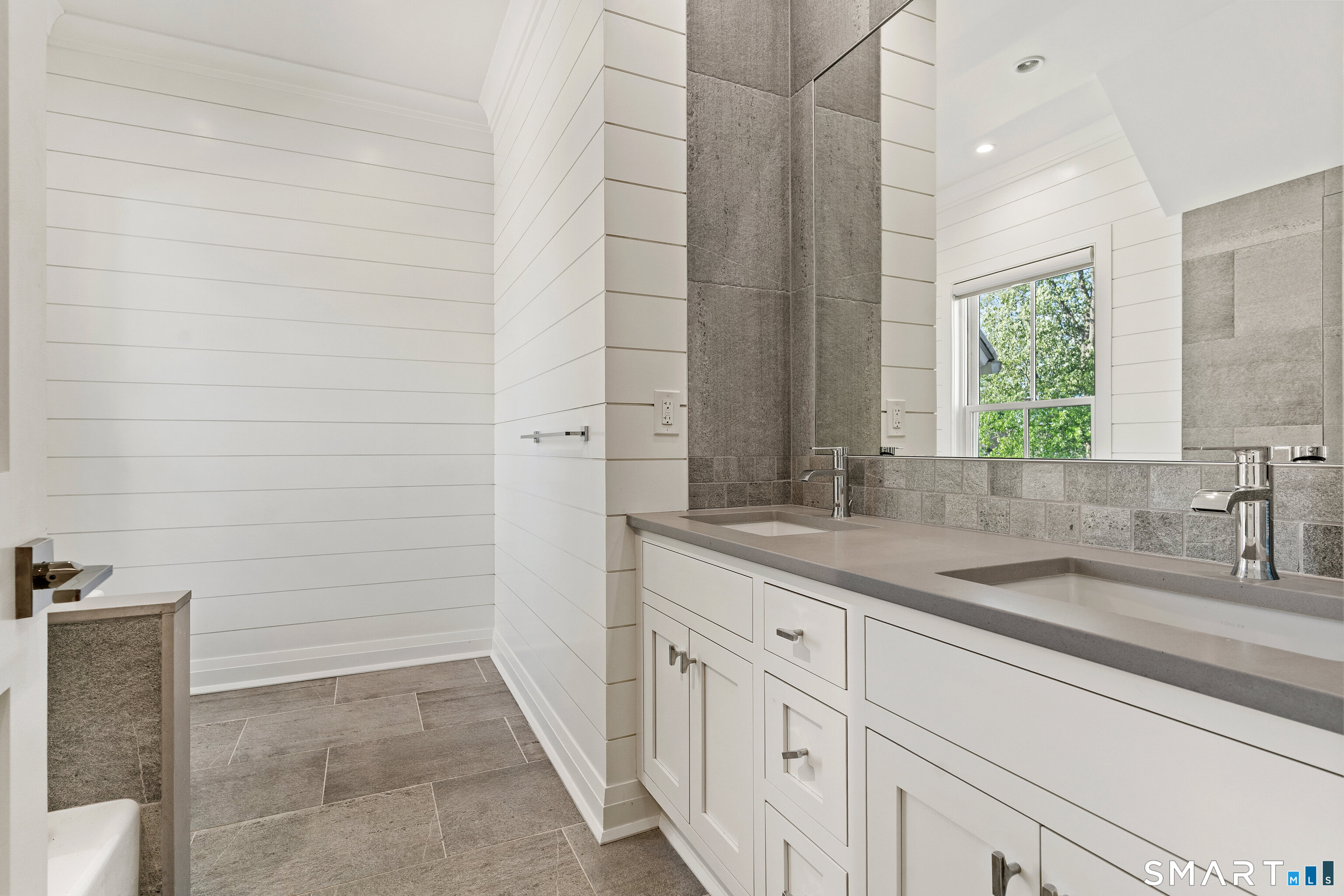 244 Pine Orchard Road Branford, CT 06405 - Photo 25 of 36