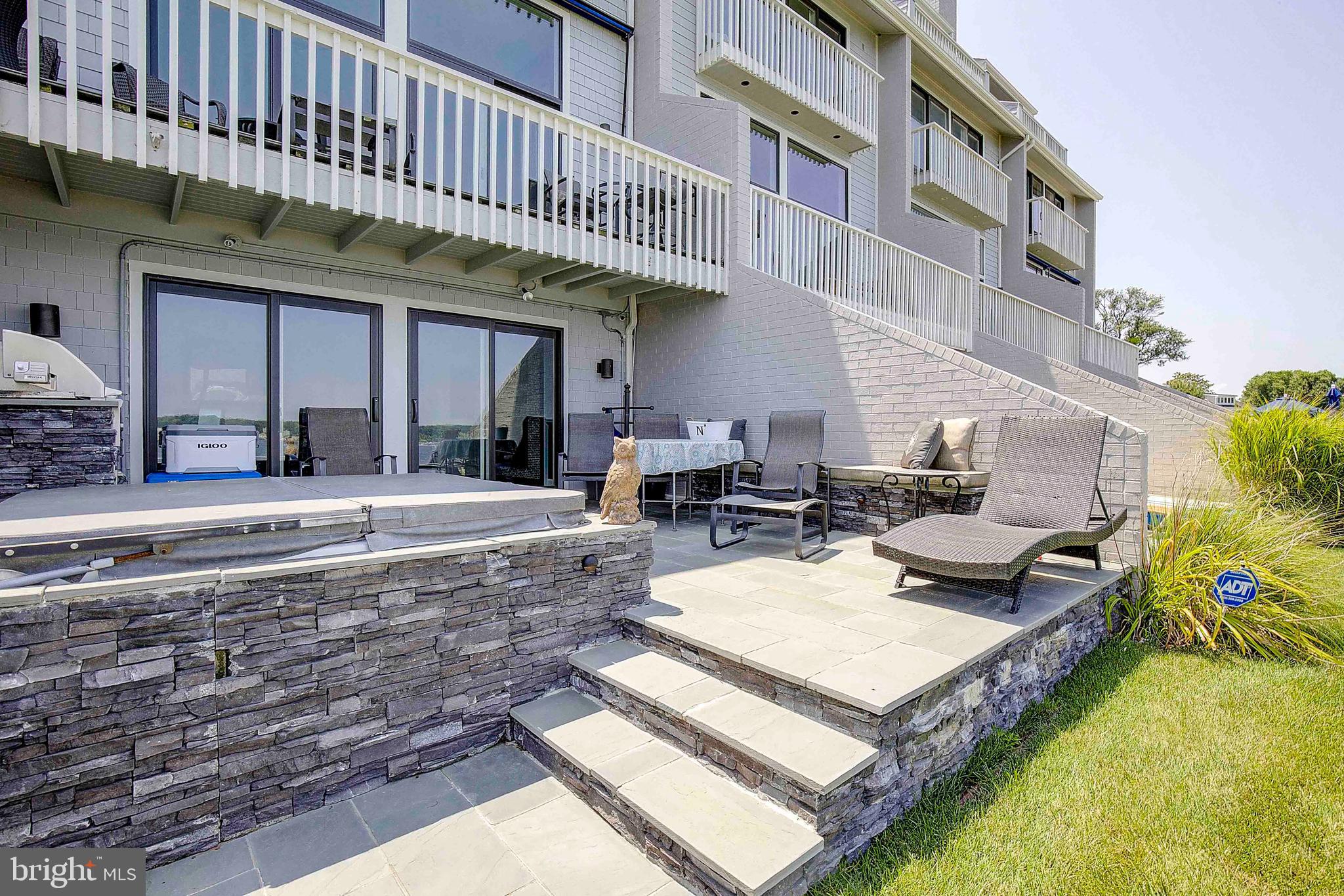 8 Eastern Avenue Annapolis, MD 21403 - Photo 41 of 55 a view of a house with swimming pool and sitting area