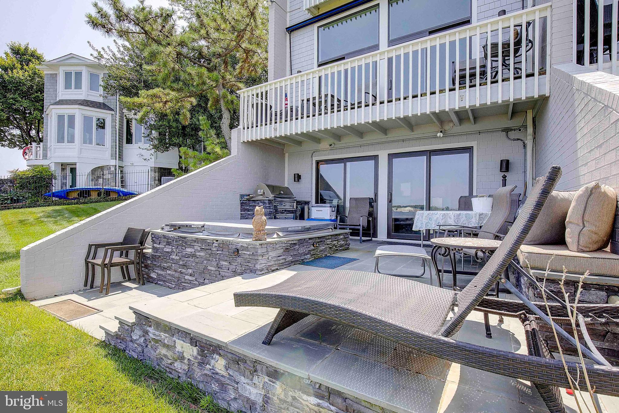 8 Eastern Avenue Annapolis, MD 21403 - Photo 42 of 55 a view of a house with swimming pool and sitting area