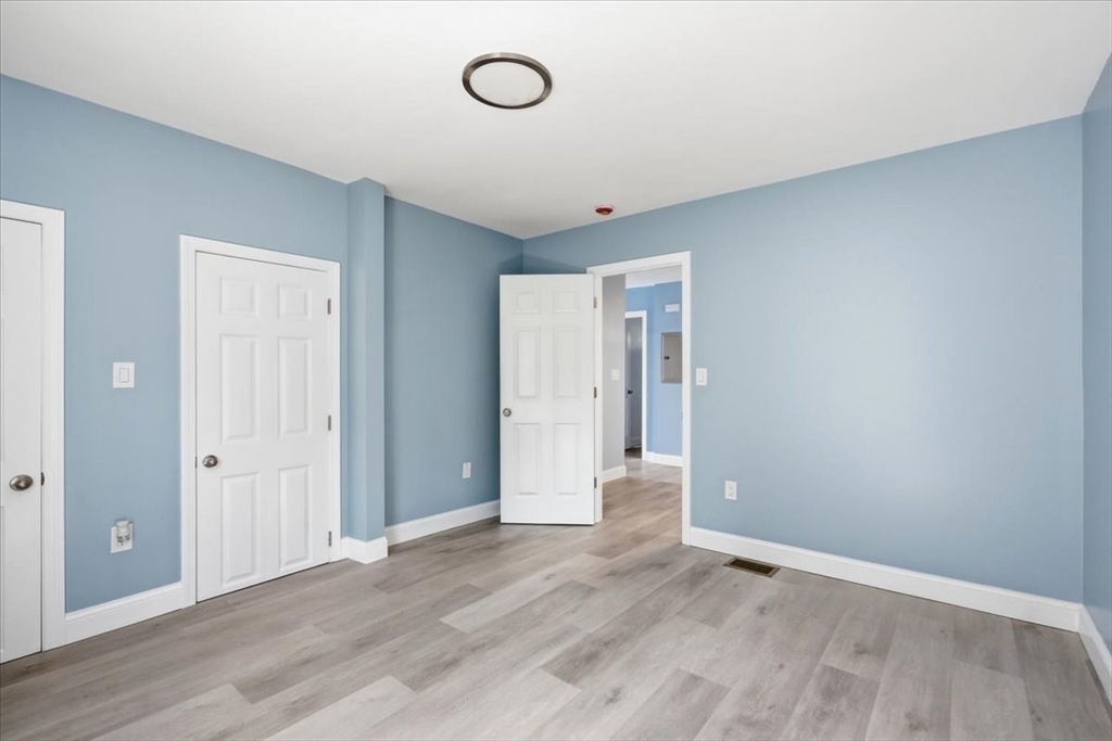 26 Bay Street, Unit 1 Hull, MA 02045 - Photo 11 of 26