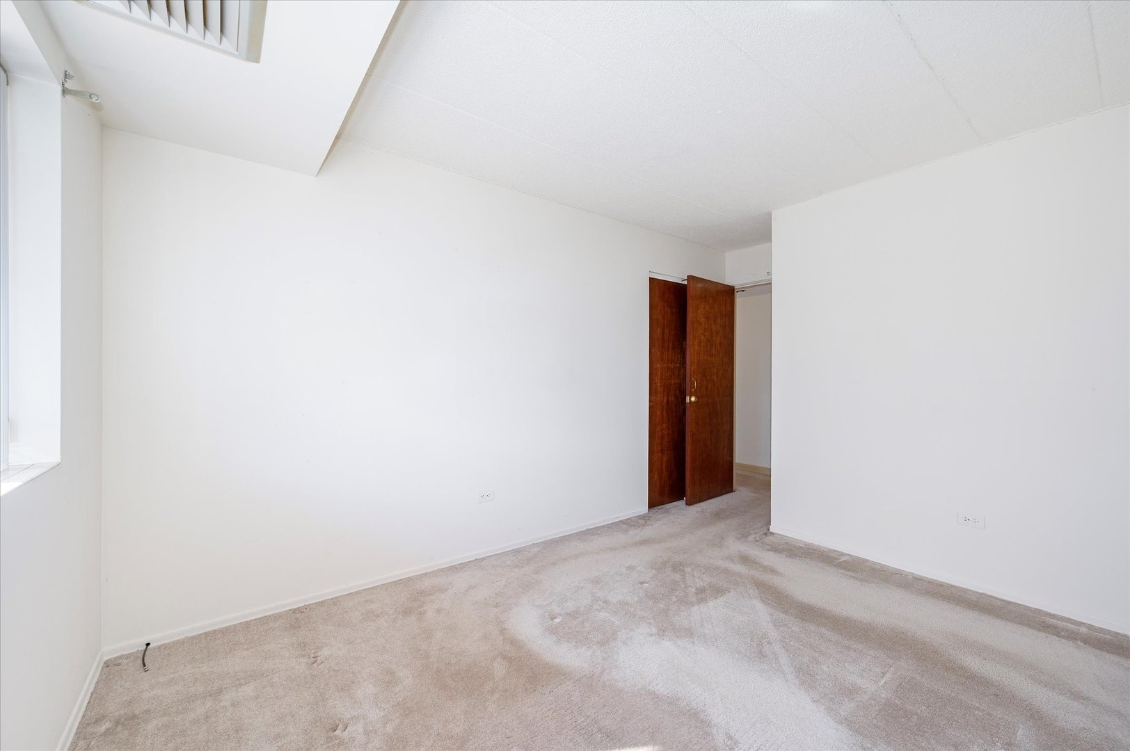 100 West Butterfield Road, Unit 302N Elmhurst, IL 60126 - Photo 16 of 23 Gallery Image 16