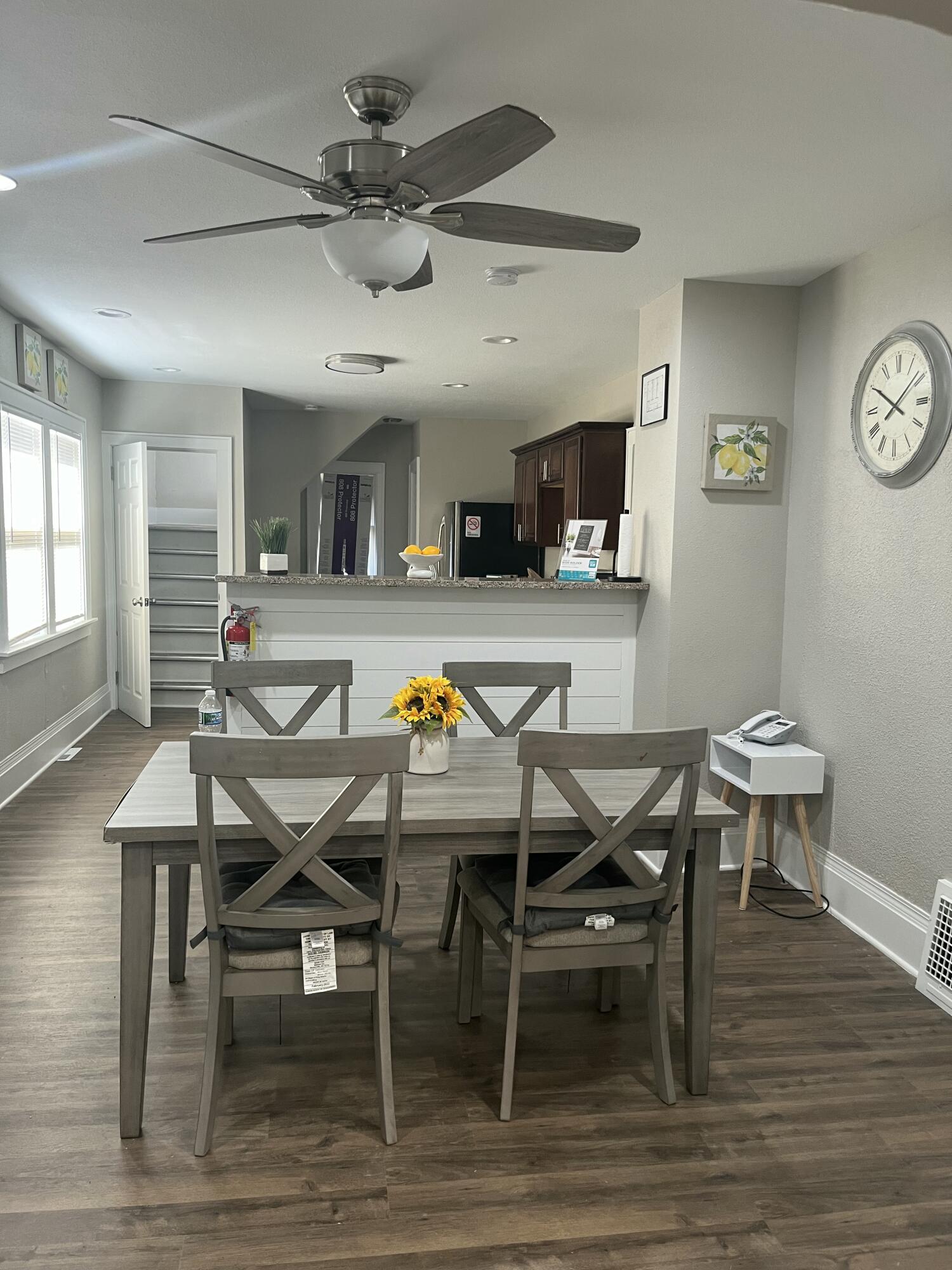 3941 North 12th Street Milwaukee, WI 53206 - Photo 3 of 15 IMG_7201