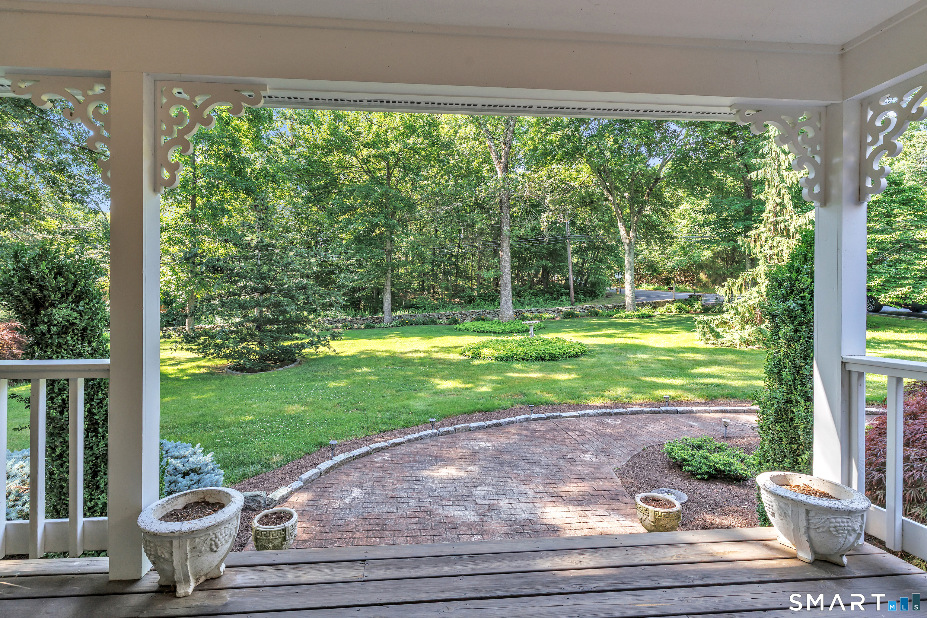 379 Waverly Road Shelton, CT 06484 - Photo 9 of 40
