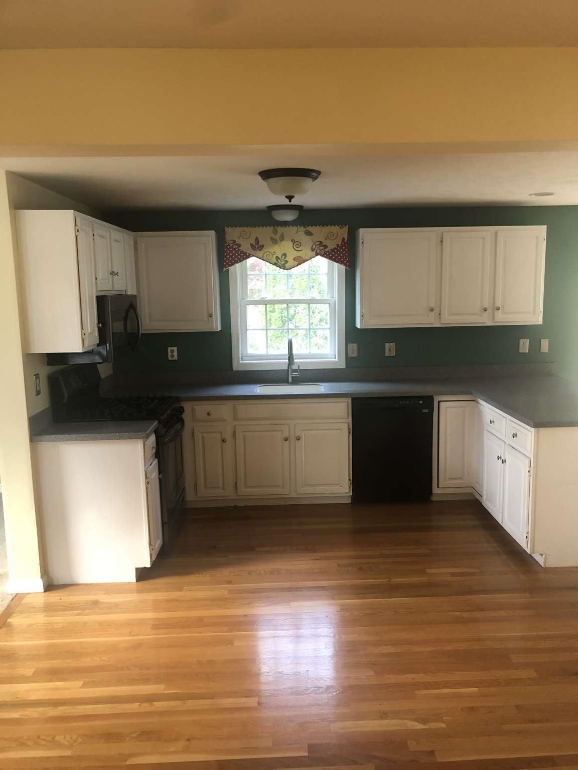 255 Pulpit Road Bedford, NH 03110 - Photo 3 of 20 Gallery Image 3